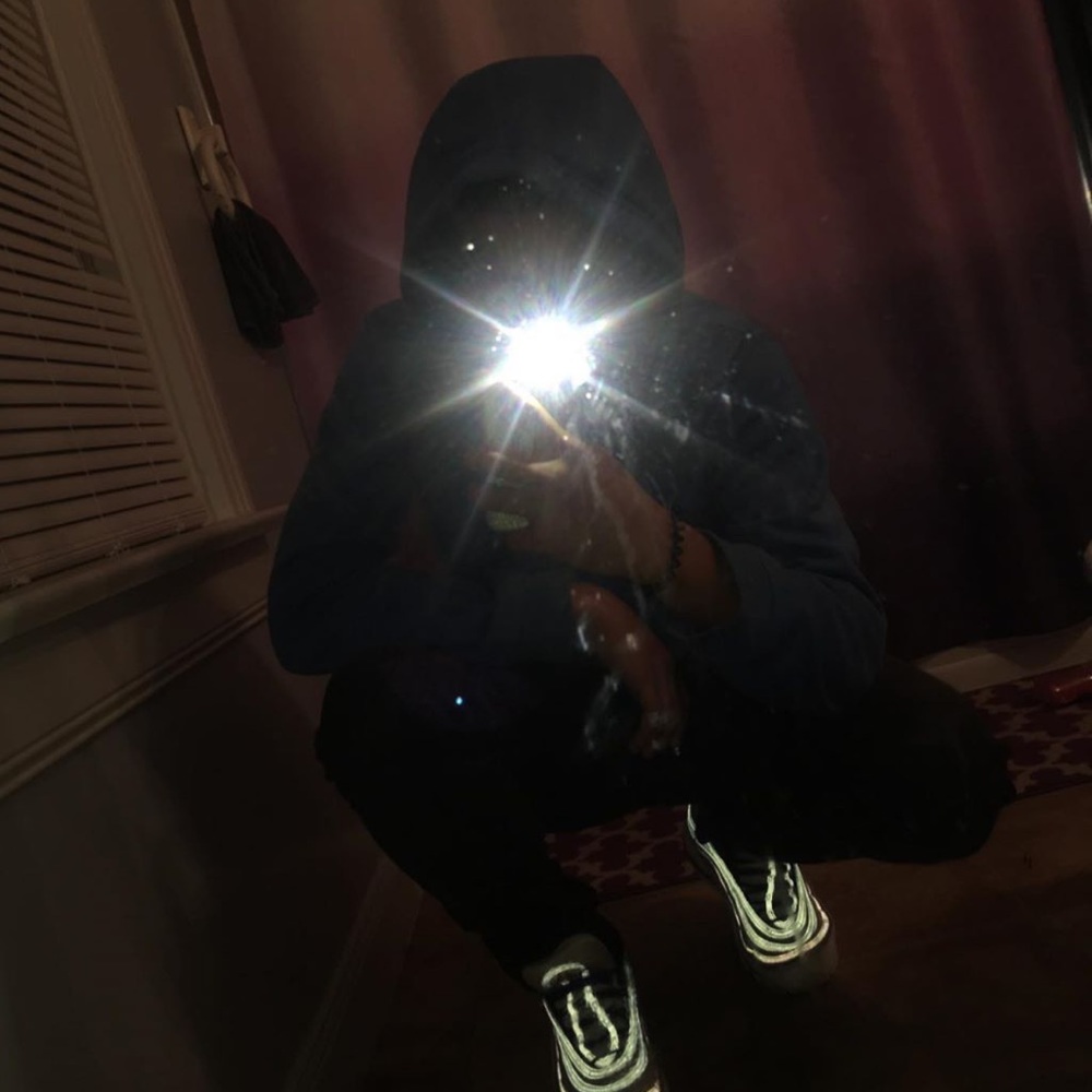 Meet your Posher, Tay